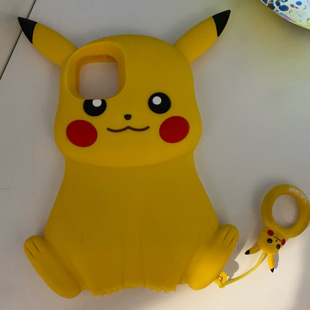 Pokémon Pikachu iPhone 11 case